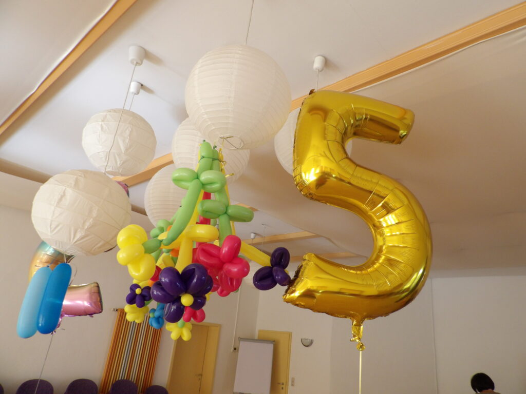 Newsletter Juni 2025 2 Feier 5 Jahre Lachtelefon